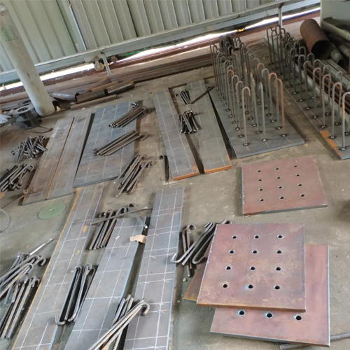 有哪些其他因素会影响广州预埋件位置的确定？